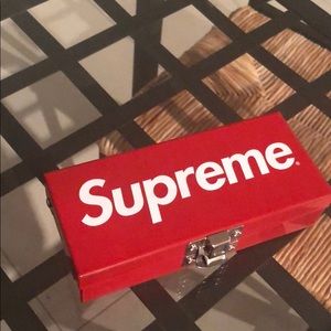 Supreme storage box